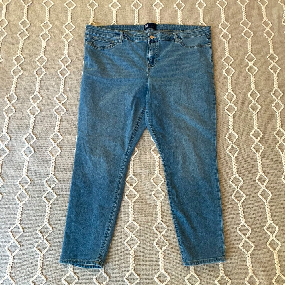 Gap Favorite Jegging